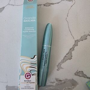 Grande Cosmetics Waterproof Mascara